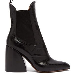 Chloé
Crocodile-effect leather chelsea boots